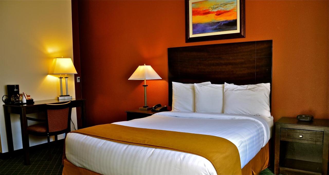 Landmark Inn Fort Irwin