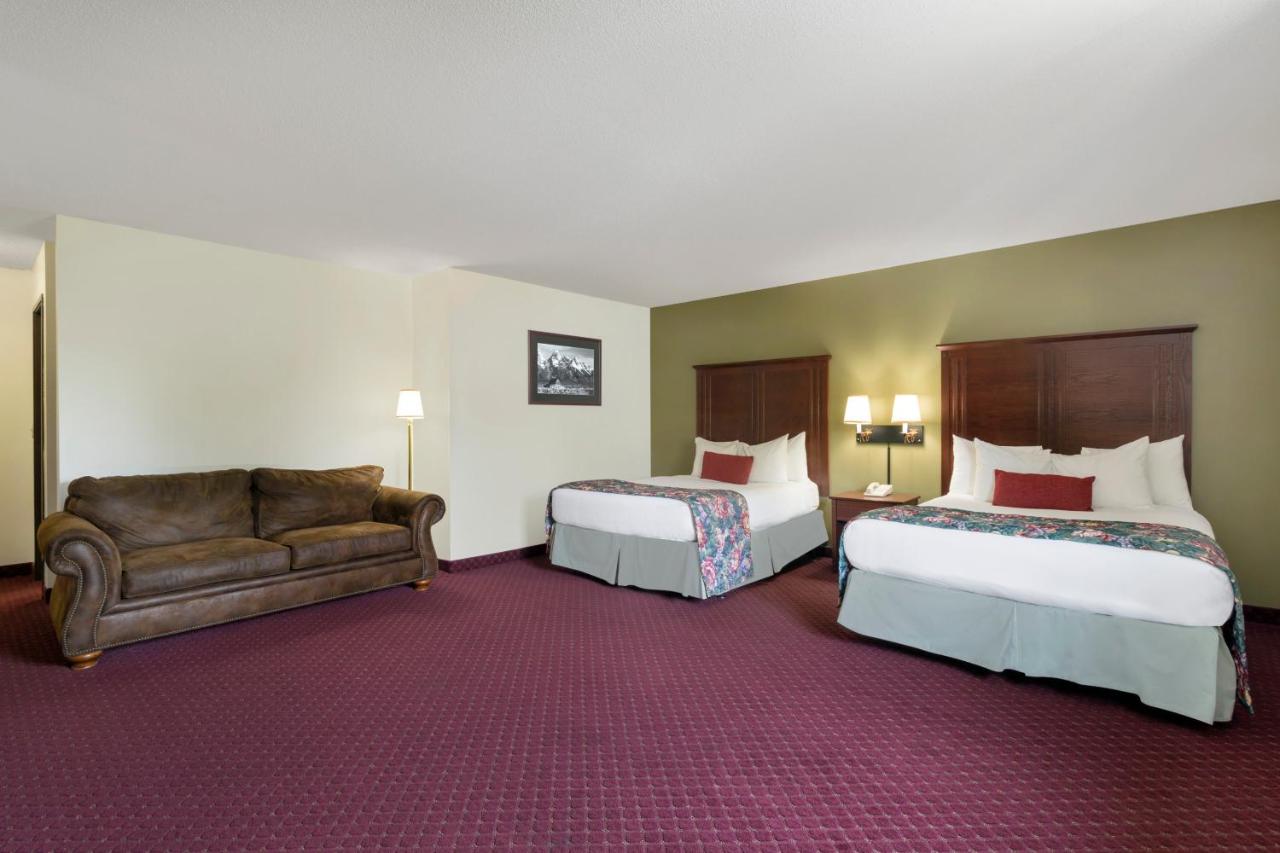 Studio Suite with Two Queen Beds - Non-Smoking at Baymont by Wyndham Bozeman
