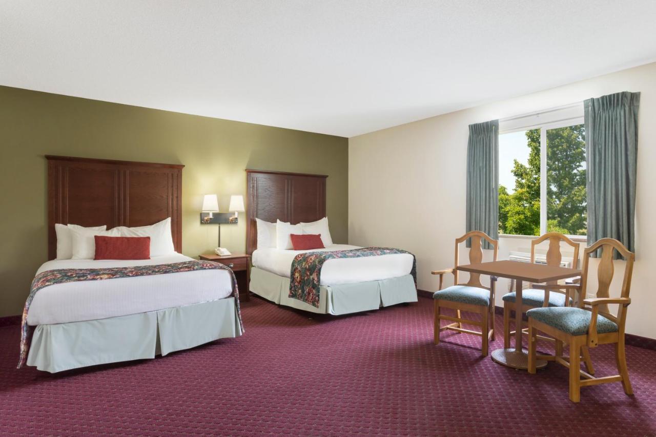 Studio Suite with Two Queen Beds - Non-Smoking at Baymont by Wyndham Bozeman