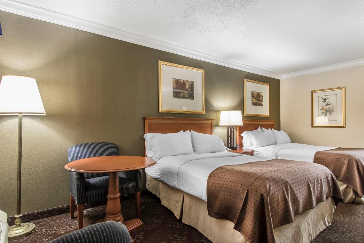 Double Room with Two Double Beds - Non-Smoking at Clarion Inn Morgan City