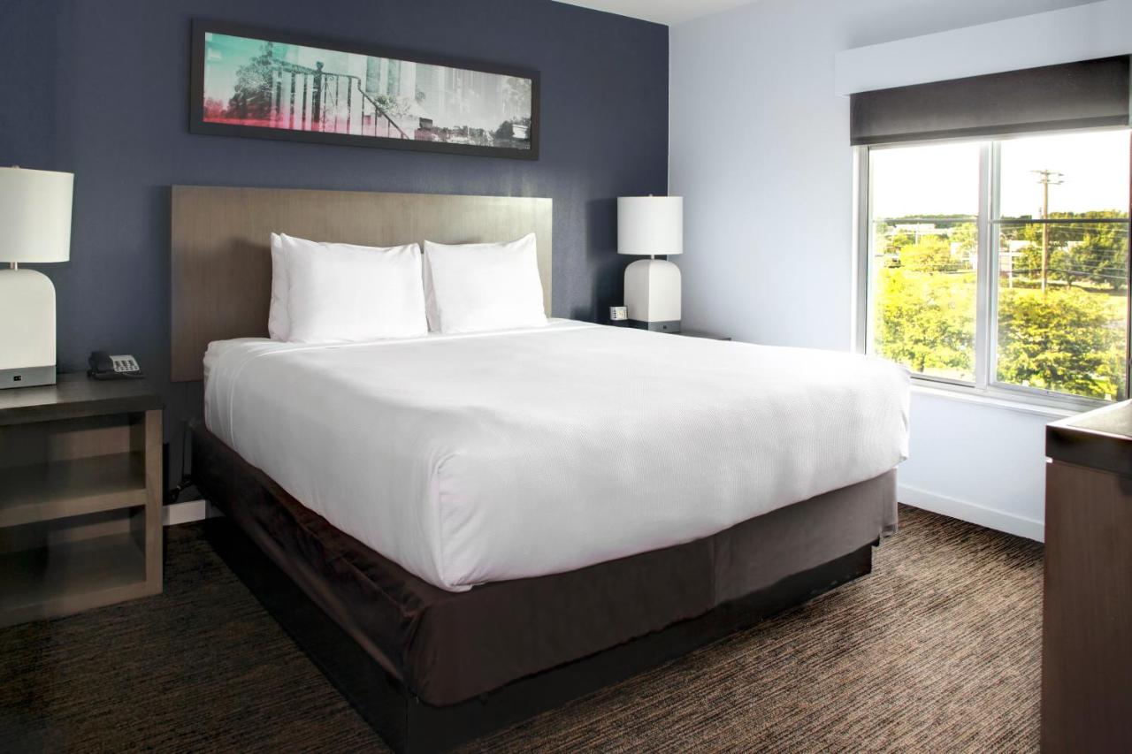 King Room at HYATT house Branchburg / Bridgewater