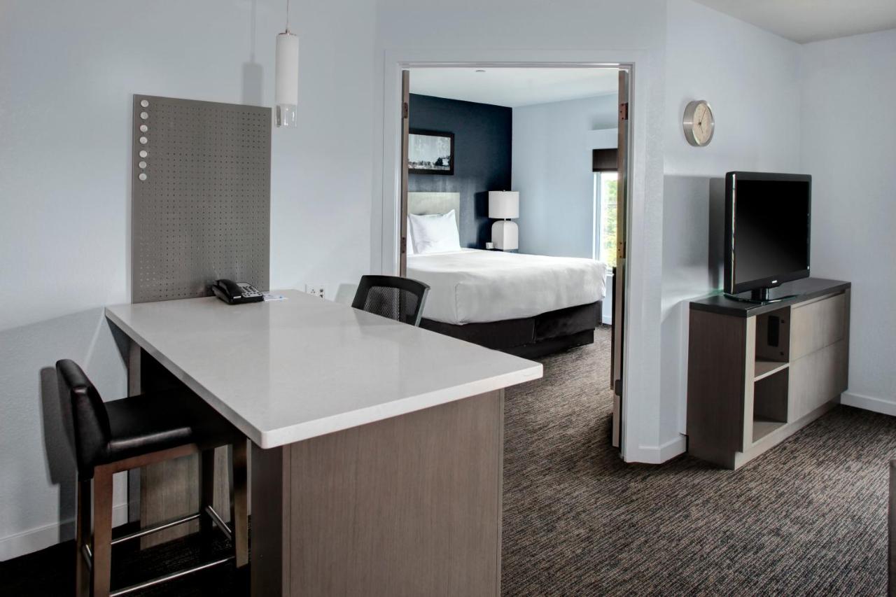 Studio King Suite at HYATT house Branchburg / Bridgewater