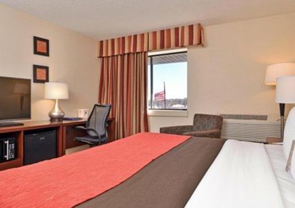 King Room - Non-Smoking at Budget Inn - Denver East