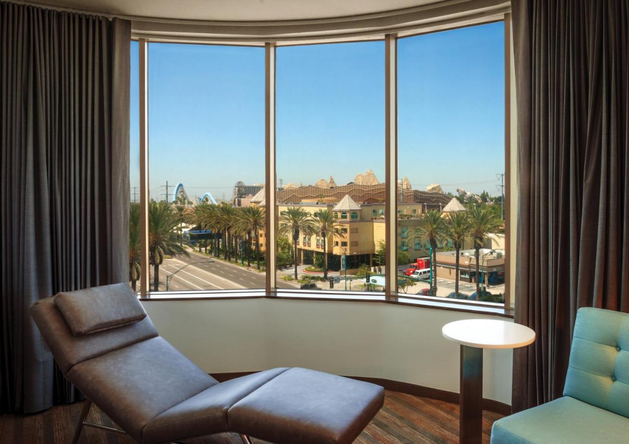 Queen Suite at Hyatt House at Anaheim Resort/Convention Center