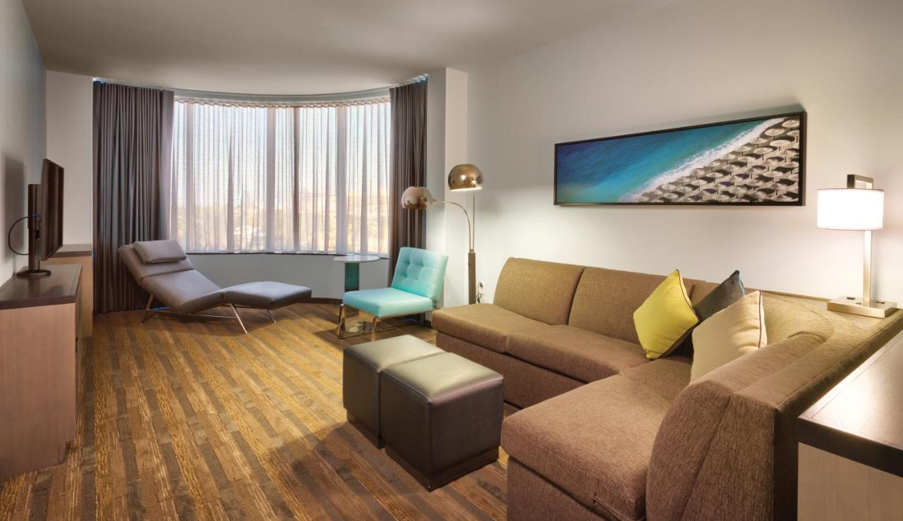 Queen Suite at Hyatt House at Anaheim Resort/Convention Center