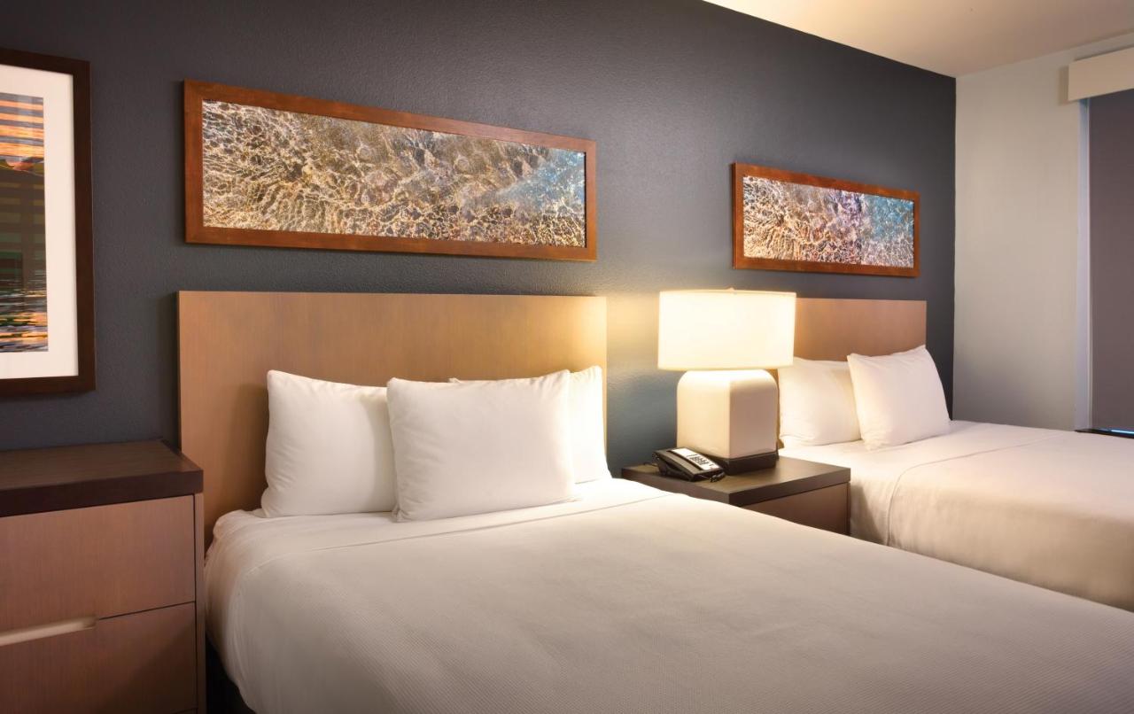 Queen Suite at Hyatt House at Anaheim Resort/Convention Center