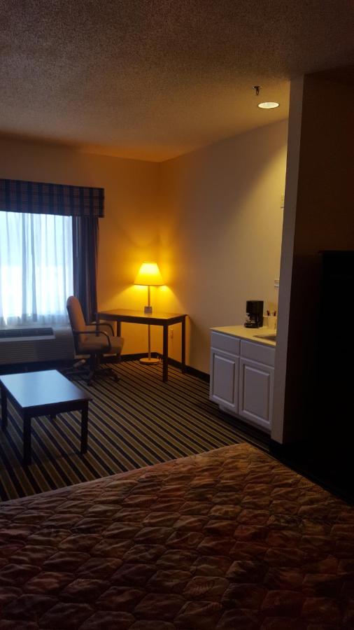 King Suite at The Rutledge Inn