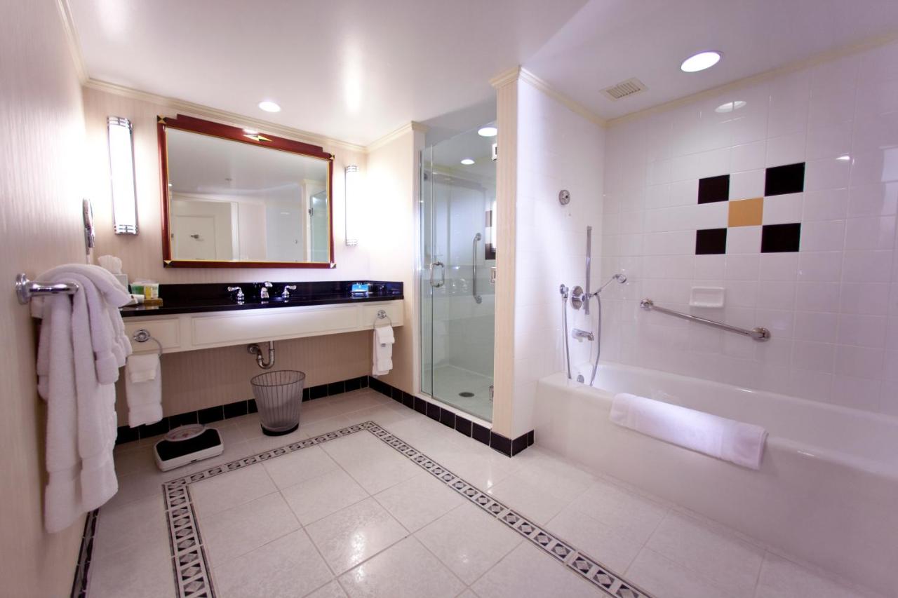 King Suite at Orchard Hotel
