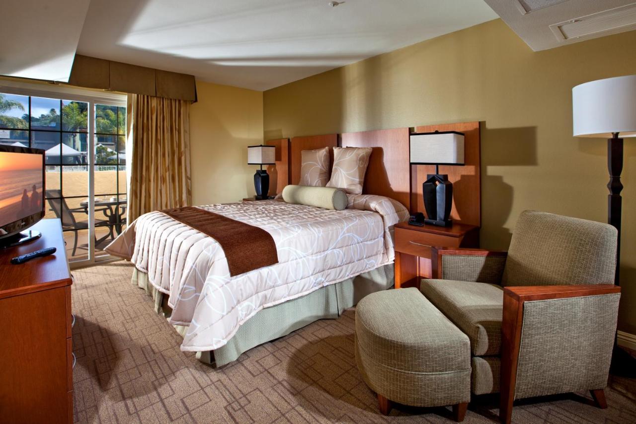 One-Bedroom Suite at Winners Circle Resort by VRI Americas