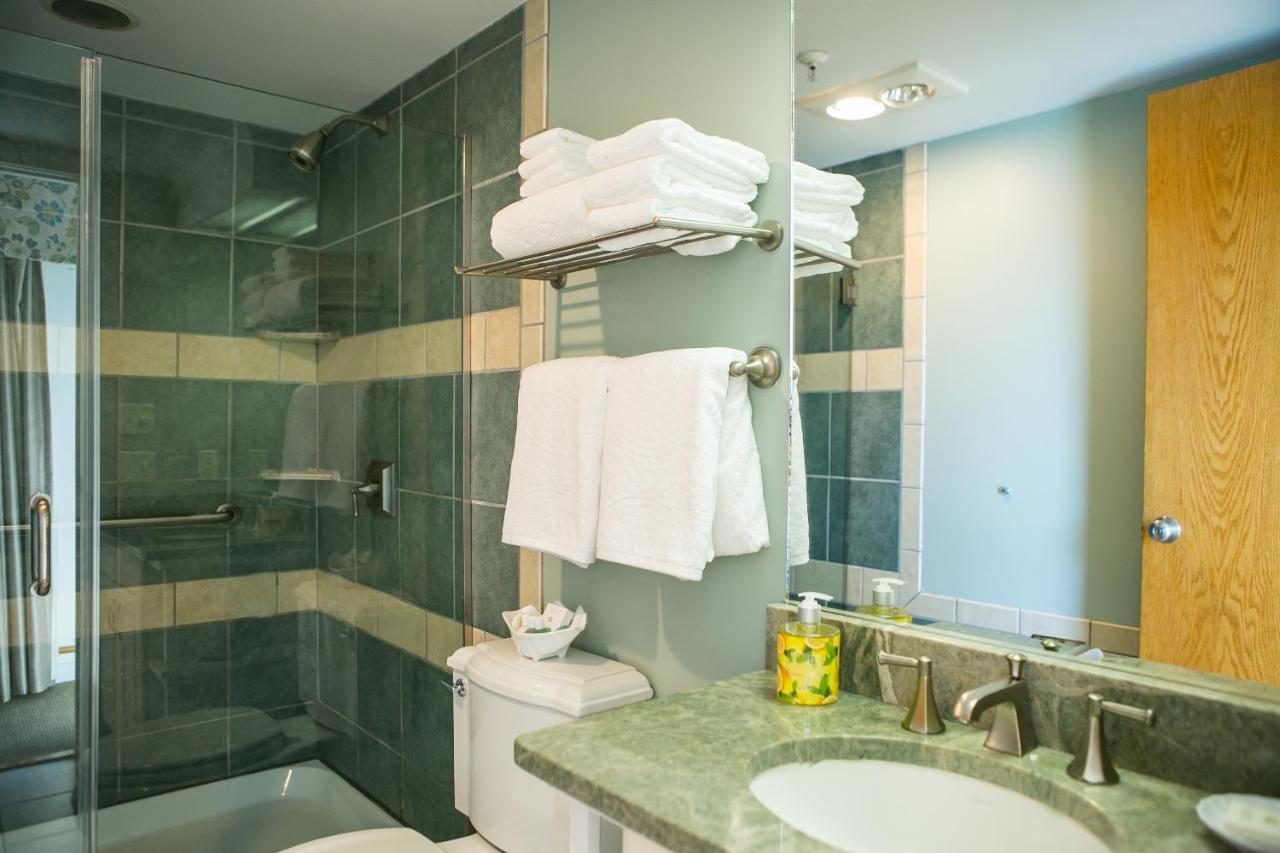 One-Bedroom Suite at Newport Bay Club and Hotel