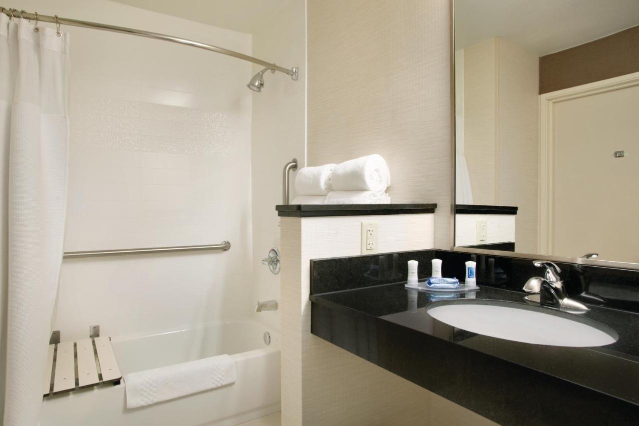 Executive Suite, 1 King, Sofa bed at Fairfield Inn & Suites Quincy
