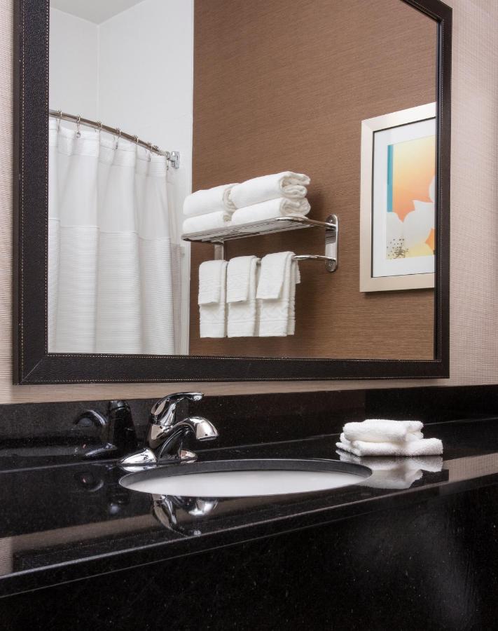 Executive Suite, 1 King, Sofa bed at Fairfield Inn & Suites Quincy