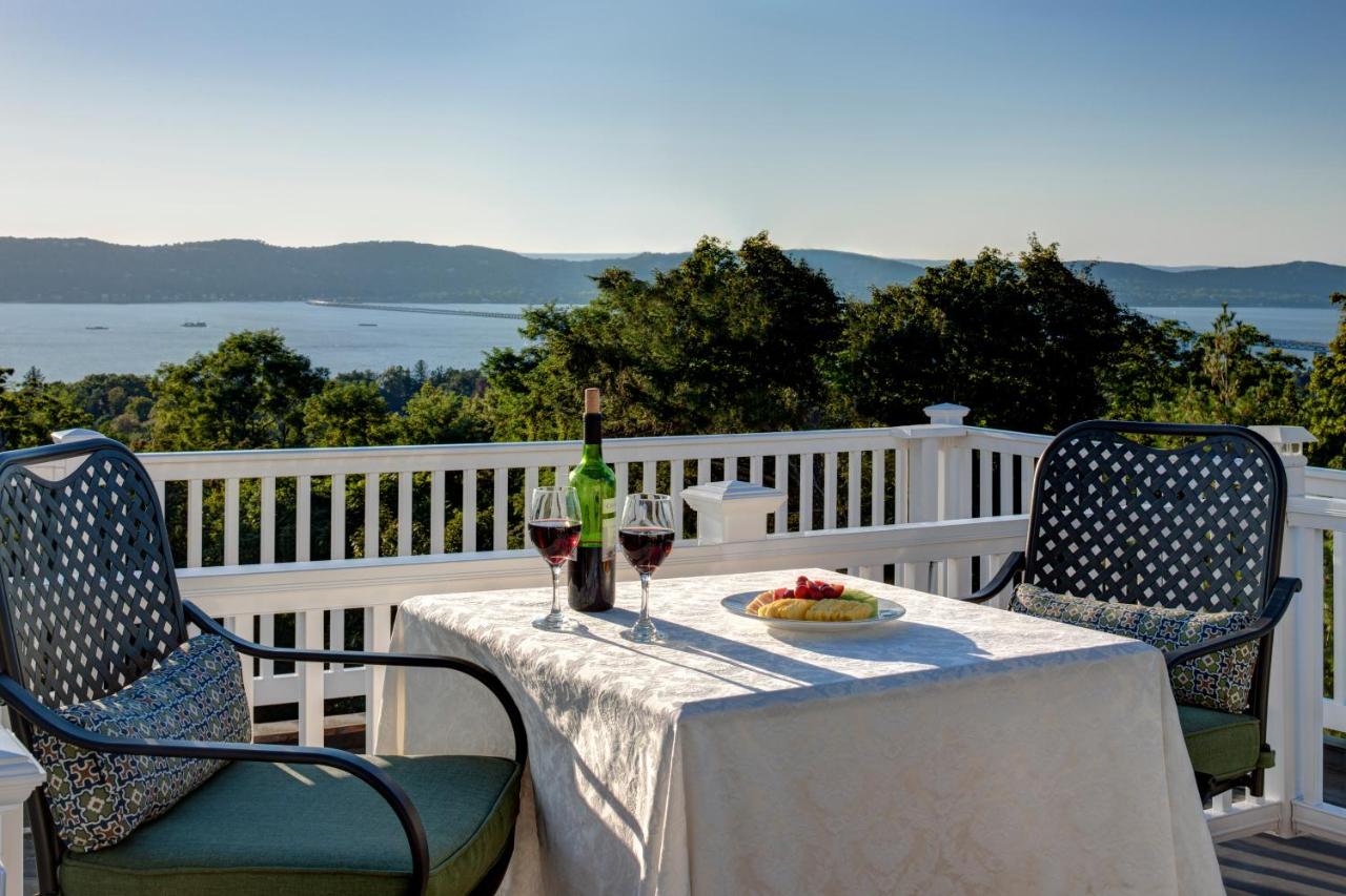 King Mansion Sundeck at Tarrytown House Estate