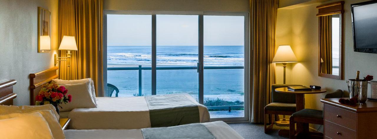 Double Queen Room at Driftwood Shores Resort And Conference Center