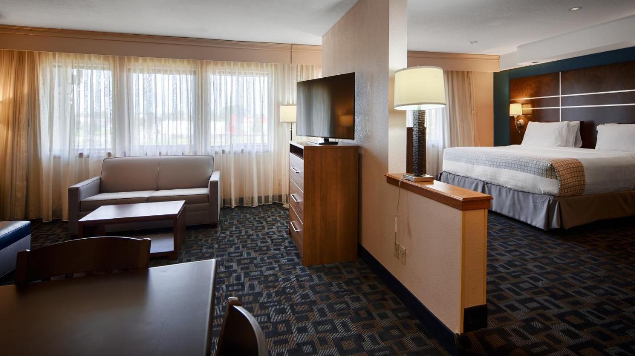 Presidential Suite at Best Western Benton Harbor-St. Joseph