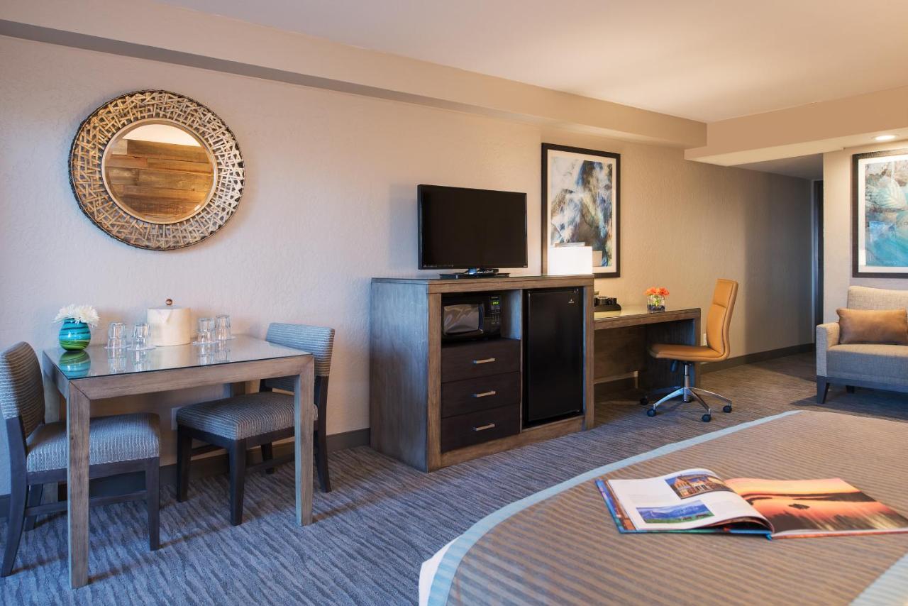 Quadruple Room - Disability Access at Hotel Azure