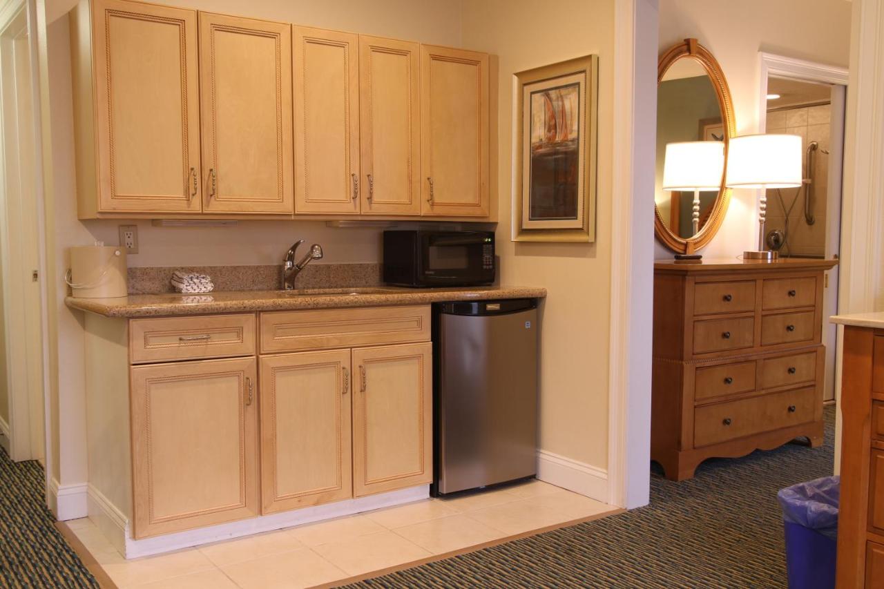 One-Bedroom Suite (S) at The Cove at Yarmouth by Westgate Resorts
