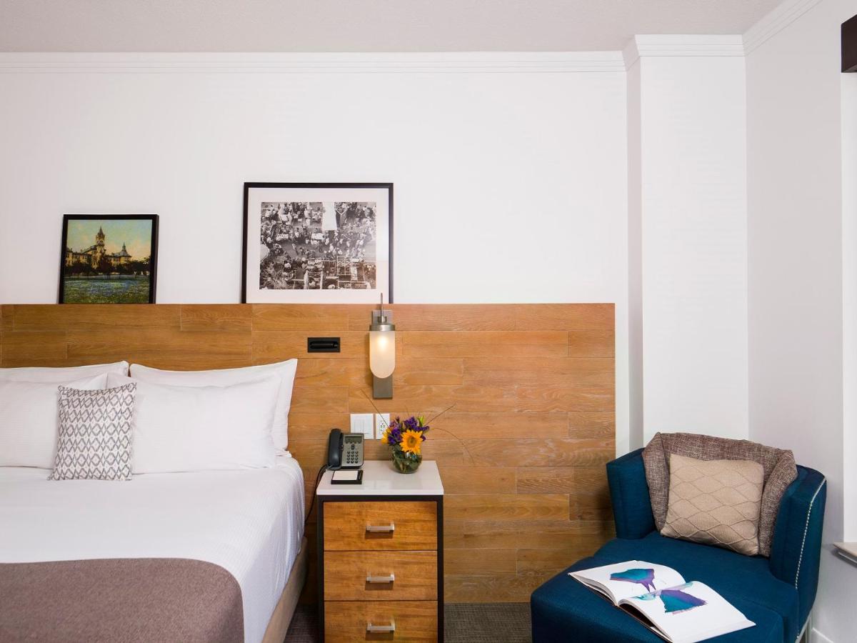 King Room at AT&T Hotel & Conference Center at the University of Texas