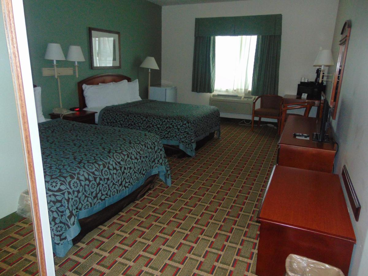 Queen Room with Two Queen Beds - Non-Smoking at Days Inn by Wyndham Pentwater