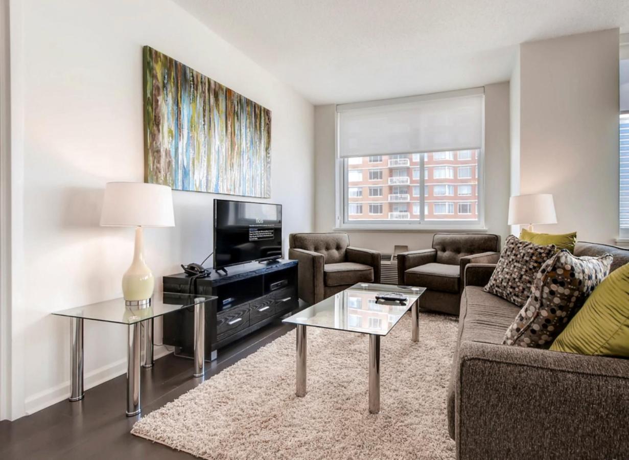One-Bedroom Apartment at Skyview Luxury Suites - New York City