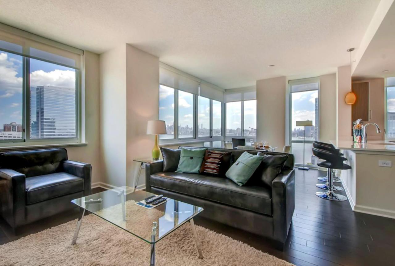 Two-Bedroom Apartment at Skyview Luxury Suites - New York City