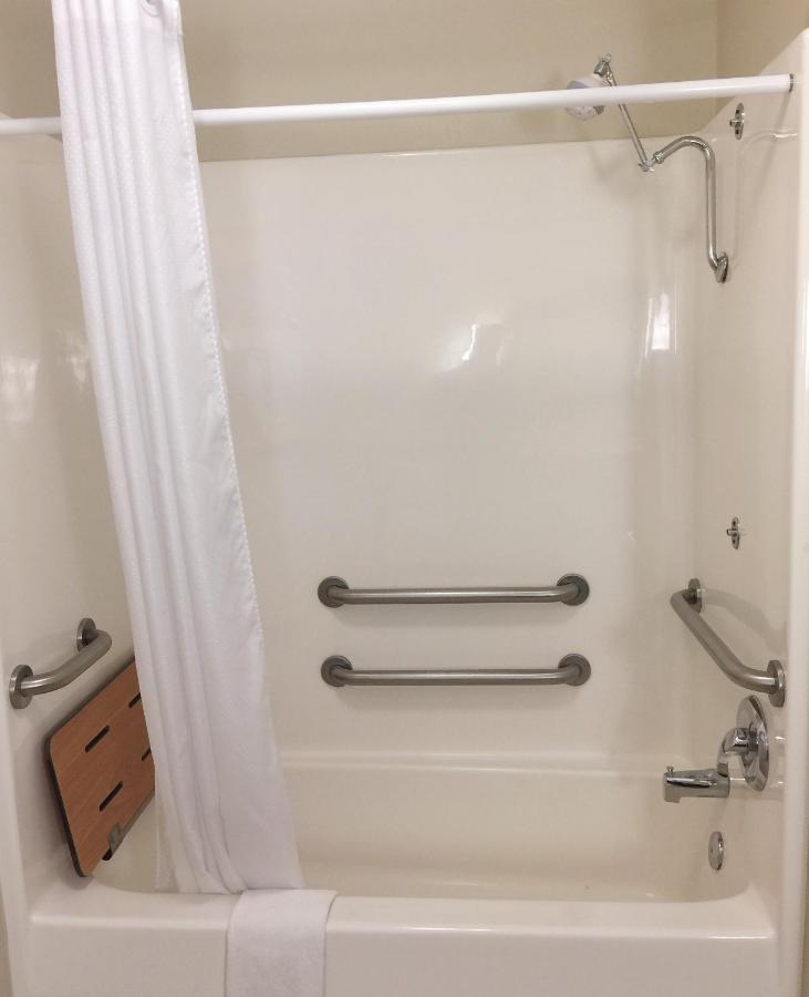 King Room - Disability Access/Non-Smoking at Country Inn & Suites by Radisson, Bel Air/Aberdeen, MD