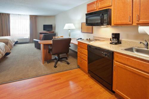 Standard Double Studio at Candlewood Suites Elgin, an IHG Hotel