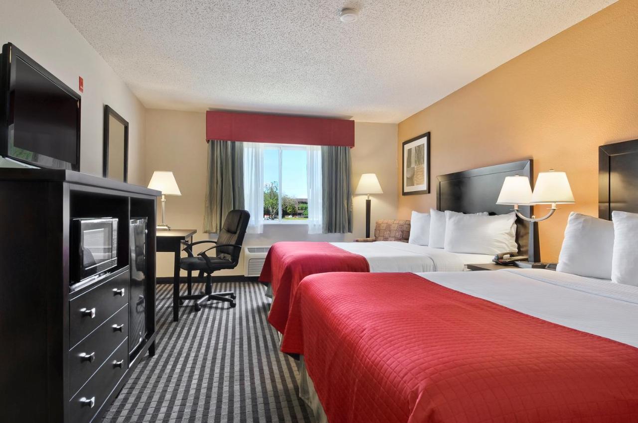 Queen Room with Two Queen Beds - Non-Smoking at Baymont by Wyndham Dallas/ Love Field