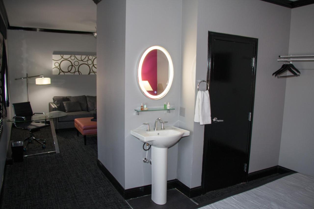 One-Bedroom Suite at Vu Guesthouse