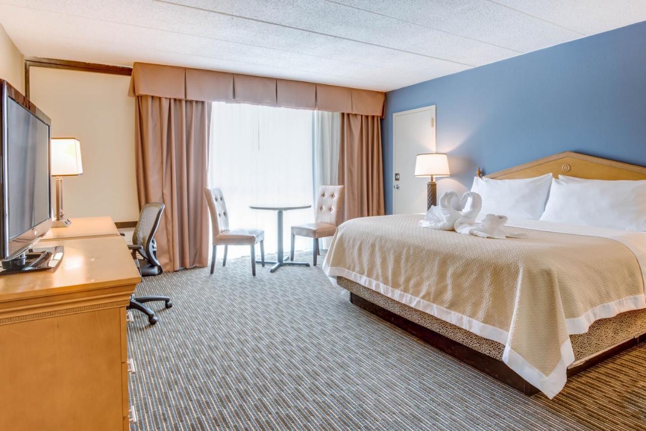  | Days Hotel by Wyndham Toms River Jersey Shore