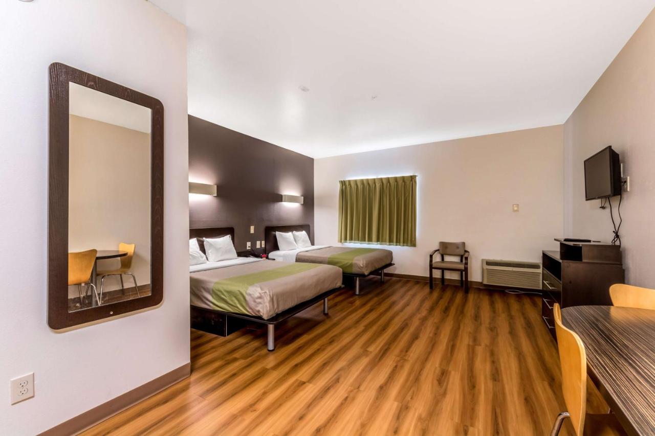 Queen Room with Two Queen Beds - Non-Smoking at Super 8 by Wyndham Kenedy
