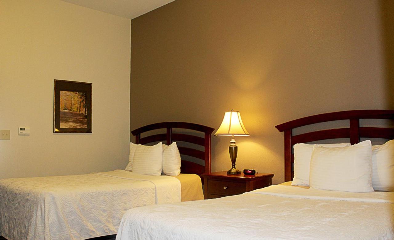 Double Suite with View at Crystal Springs Inn and Suites