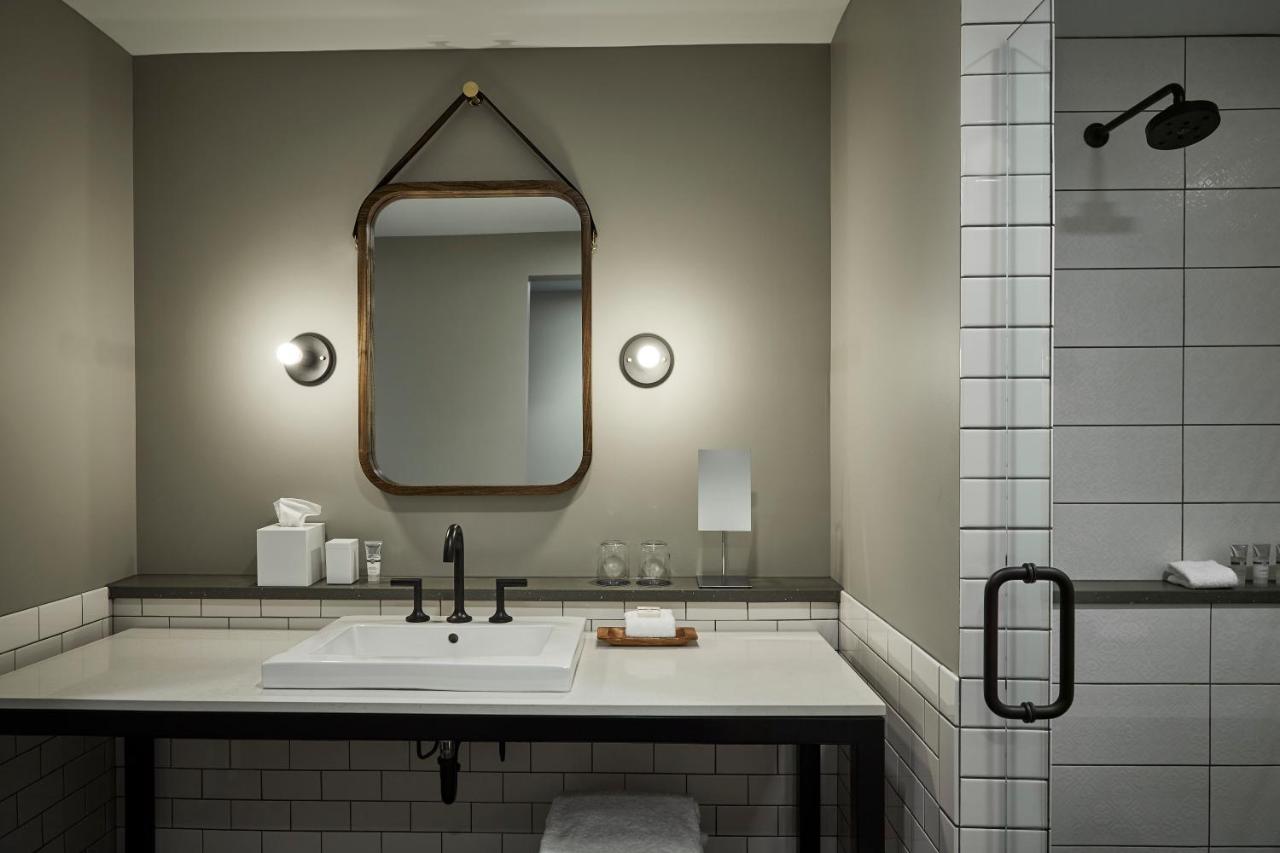 King Room at Hewing Hotel