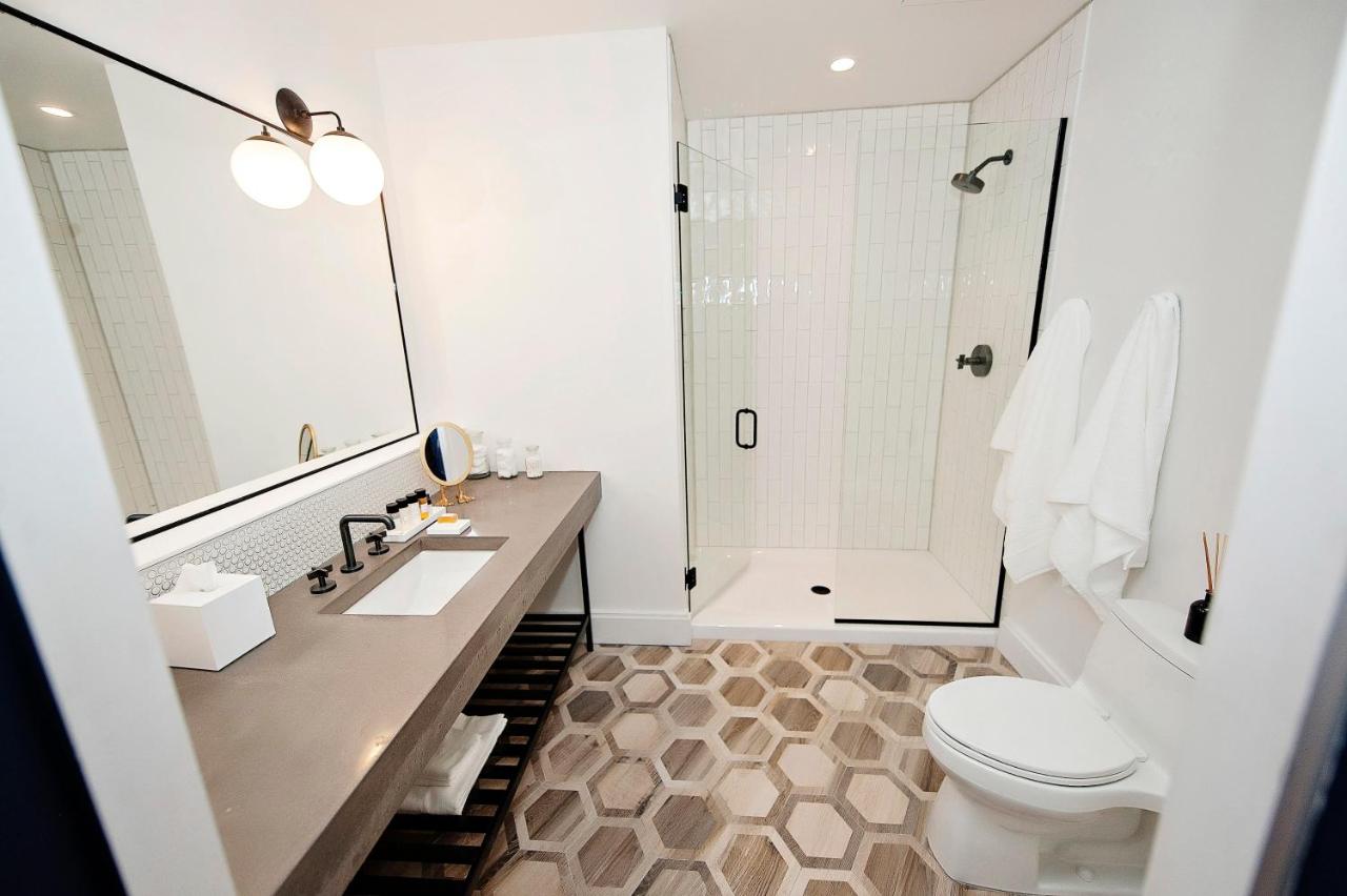 King Room at Hotel Covington Cincinnati Riverfront