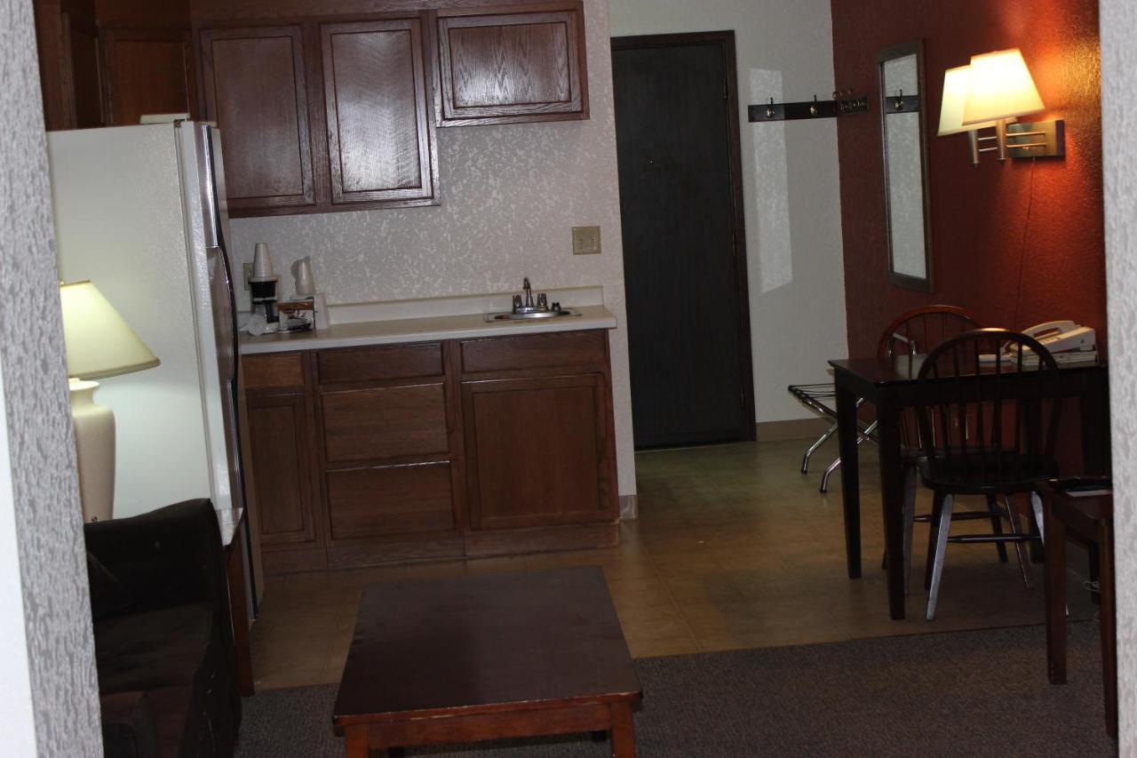 Superior One-Bedroom Suite at StayInn - Grand Forks