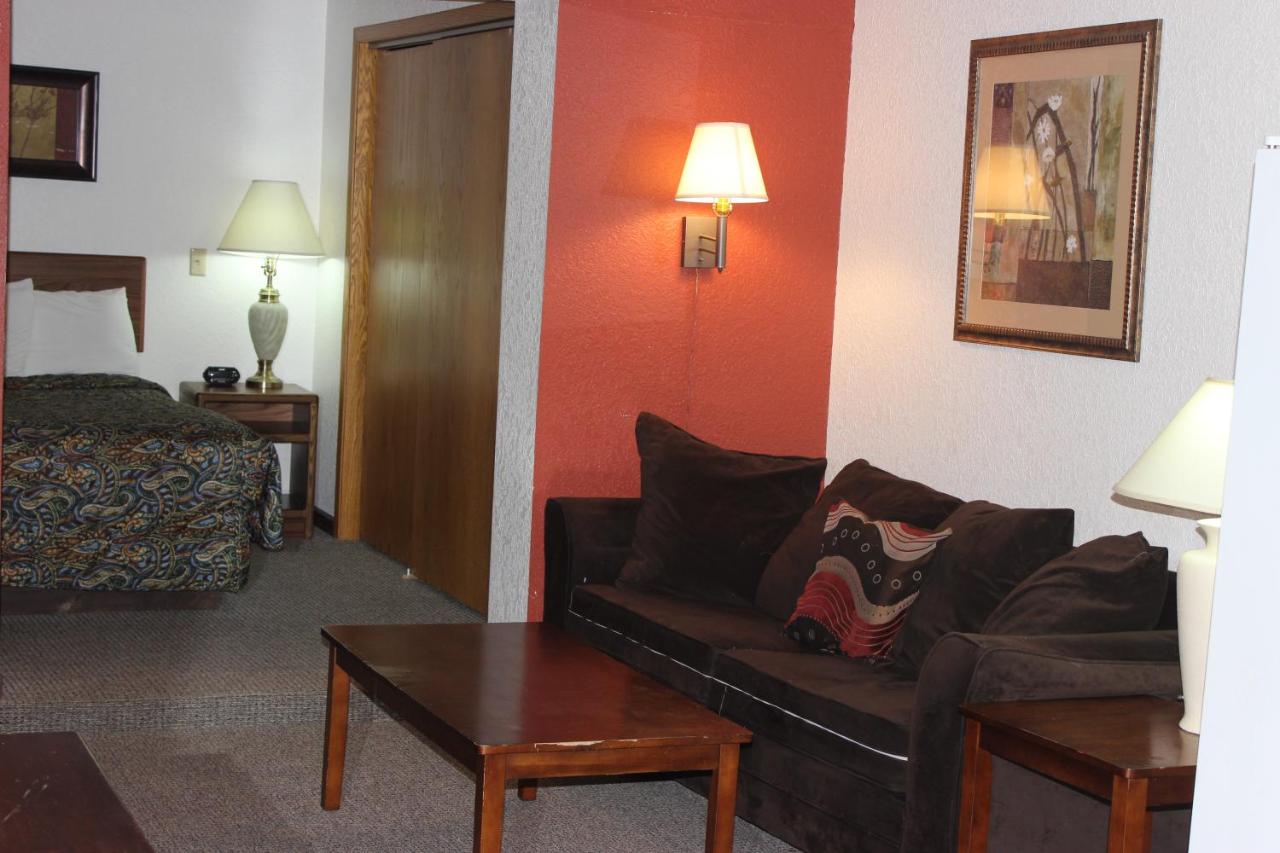 Superior One-Bedroom Suite at StayInn - Grand Forks
