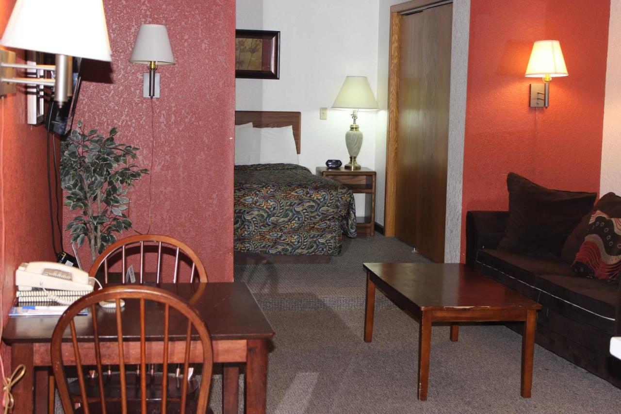Superior One-Bedroom Suite at StayInn - Grand Forks