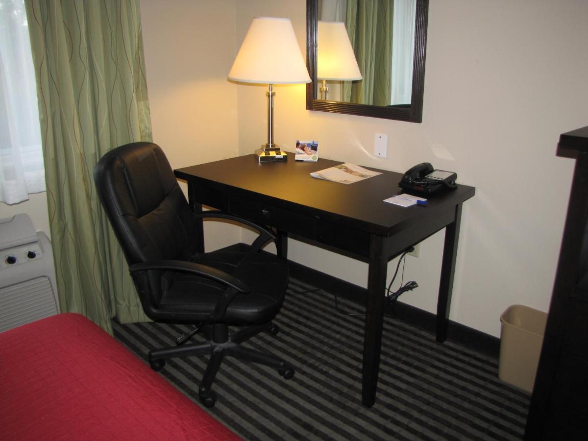 Queen Room with Two Queen Beds - Non-Smoking at Baymont by Wyndham Dallas/ Love Field