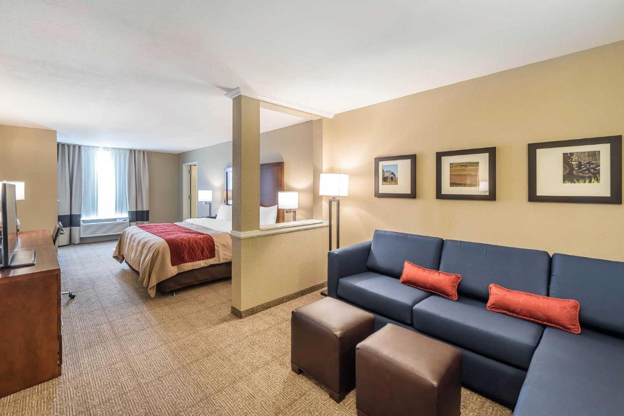 King Suite with Sofa Bed - Non-Smoking at Comfort Inn & Suites Sidney I-80