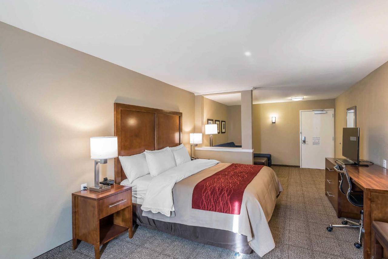 King Suite with Sofa Bed - Non-Smoking at Comfort Inn & Suites Sidney I-80
