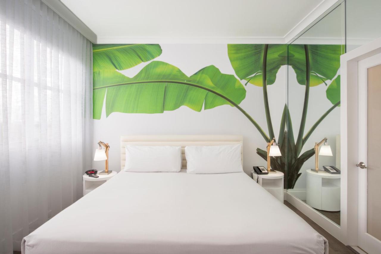 Penthouse Room with King Bed at President Hotel