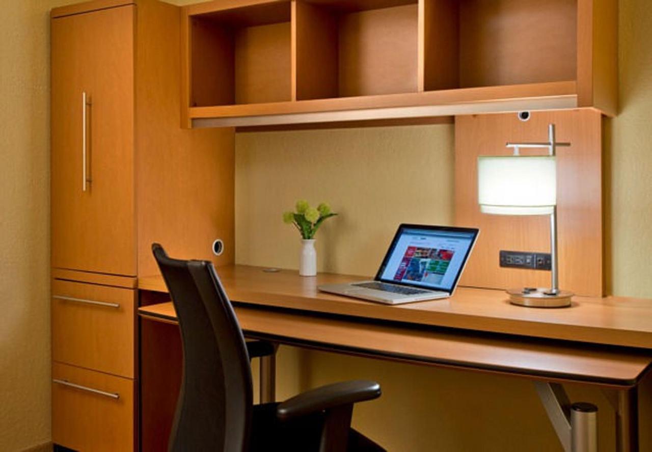 Queen Studio Suite - Non-Smoking at Hawthorn Extended Stay by Wyndham Cincinnati NE/Mason