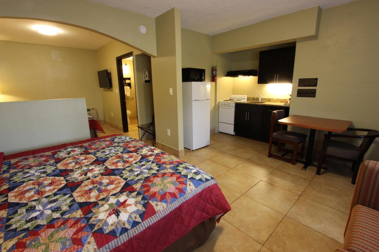 Junior Suite with Two King Beds - Disability Access at Beachcomber Resort & Club