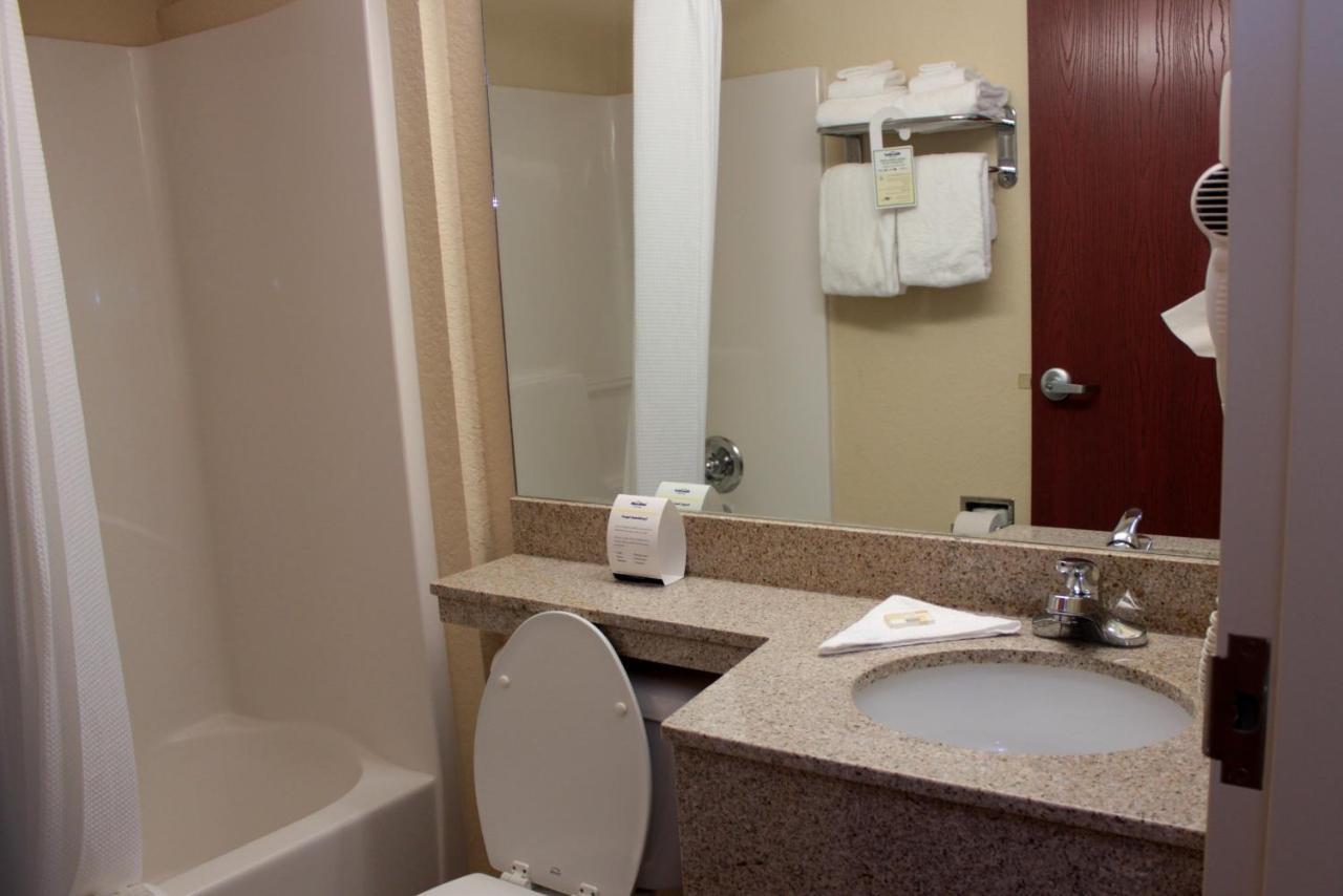 Queen Suite - Non-Smoking at Microtel Inn & Suites by Wyndham Jasper