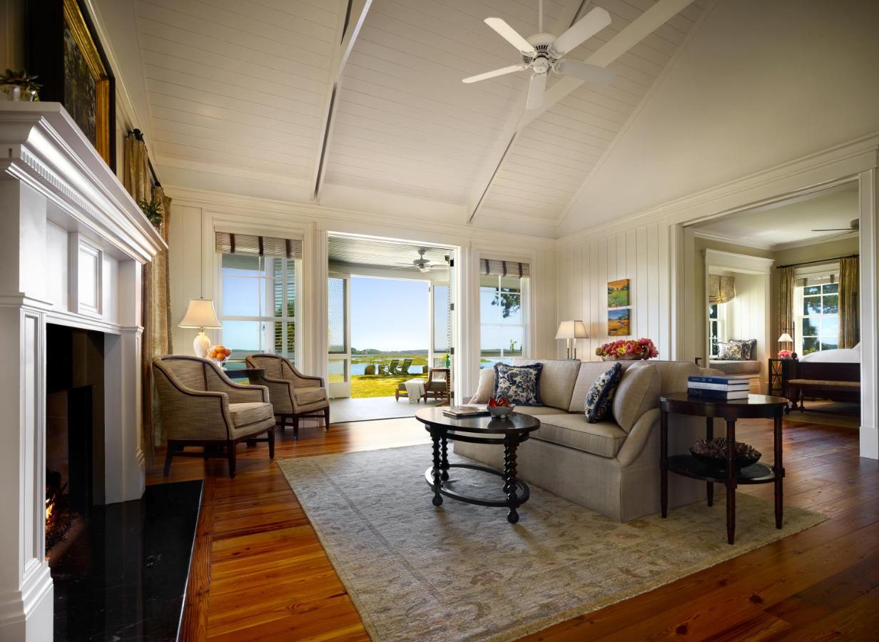 Suite with River View at Montage Palmetto Bluff