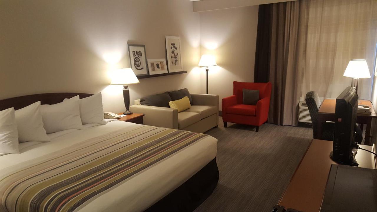 King Suite - Non-Smoking at Country Inn & Suites by Radisson, Bryant (Little Rock), AR
