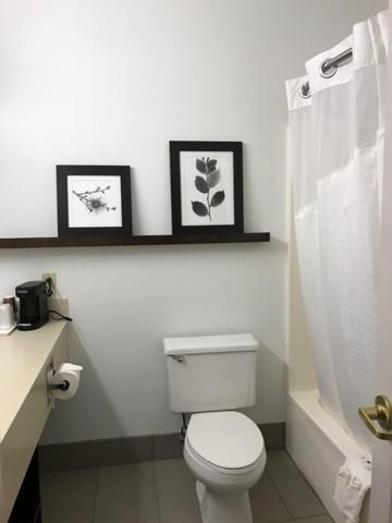 King Room - Non-Smoking at Country Inn & Suites by Radisson, Bryant (Little Rock), AR