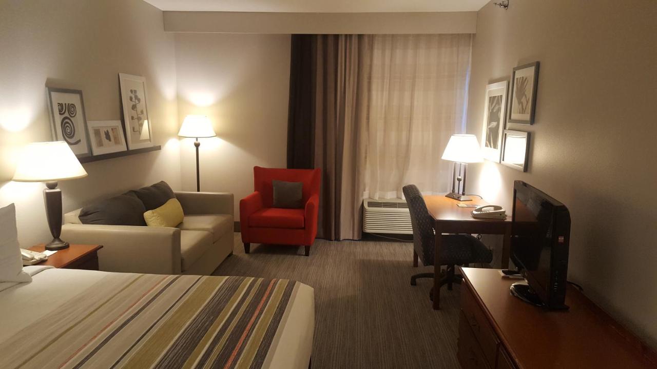 King Suite - Non-Smoking at Country Inn & Suites by Radisson, Bryant (Little Rock), AR