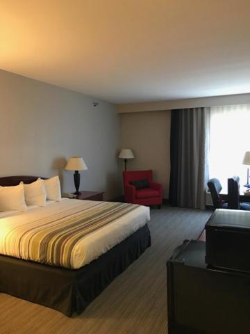 King Room - Non-Smoking at Country Inn & Suites by Radisson, Bryant (Little Rock), AR