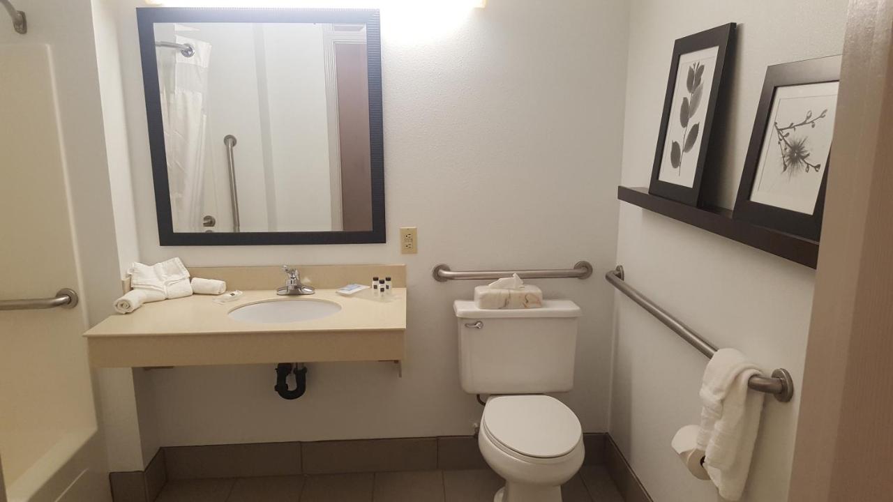 King Room - Disability Access/Non-Smoking at Country Inn & Suites by Radisson, Bryant (Little Rock), AR